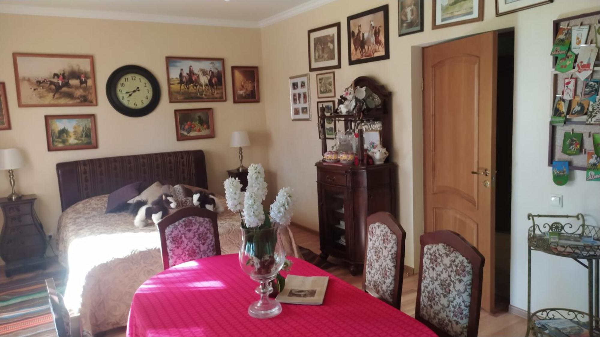Hotel Cavalier House à Jumprava Extérieur photo